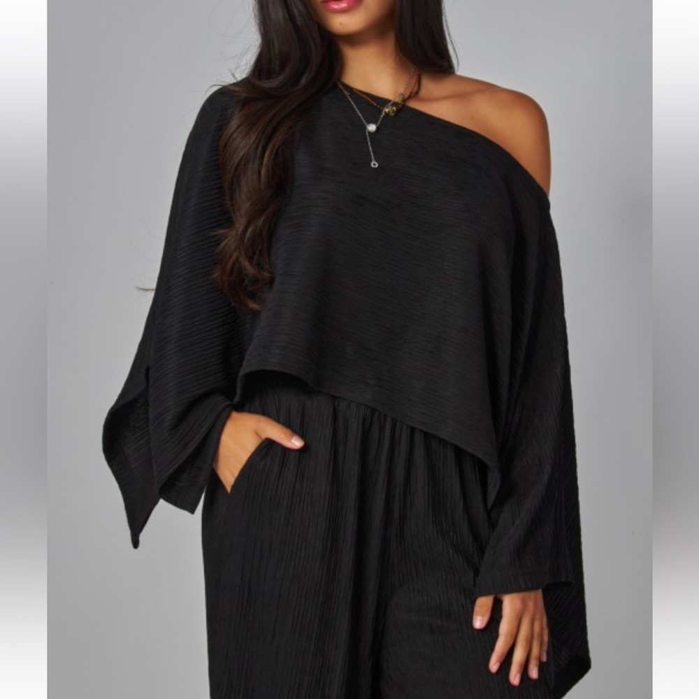 ShopEvelynne Black Off-Shoulder Wide-Leg Jumpsuit - Picture 3 of 3
